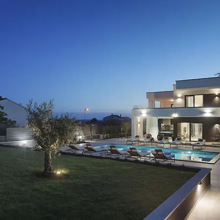 Ula Comfortable Villa *